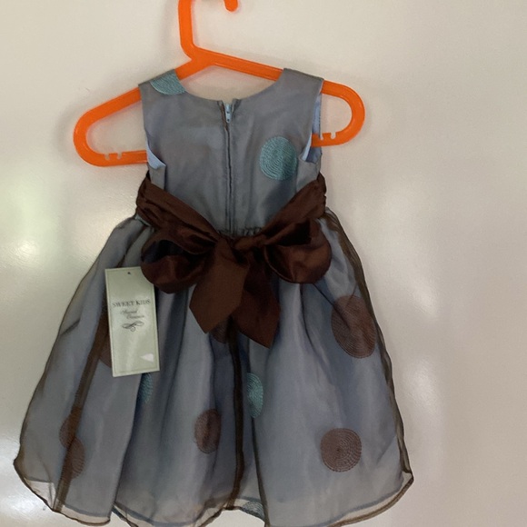 LITTLE GIRL DRESS BY SWEET KIDS . - Picture 2 of 8